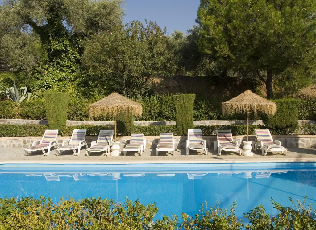 Cortijo Puerta Country house *